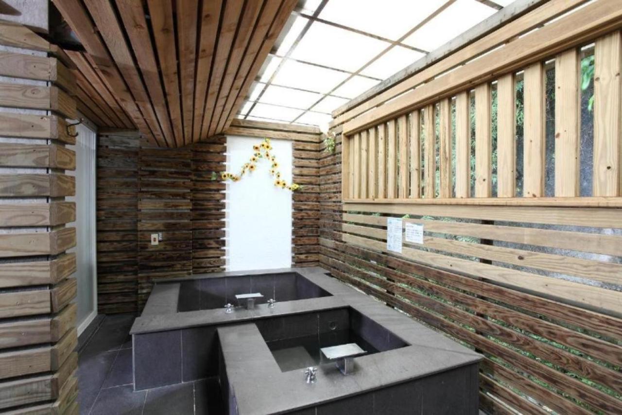 Hotspring World Wulai Hotel Екстериор снимка