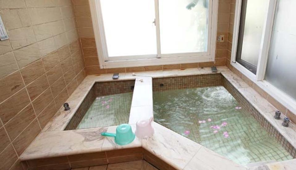 Hotspring World Wulai Hotel Екстериор снимка